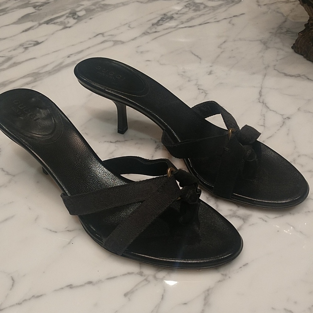 Black Gucci 2.5" heeled sandal